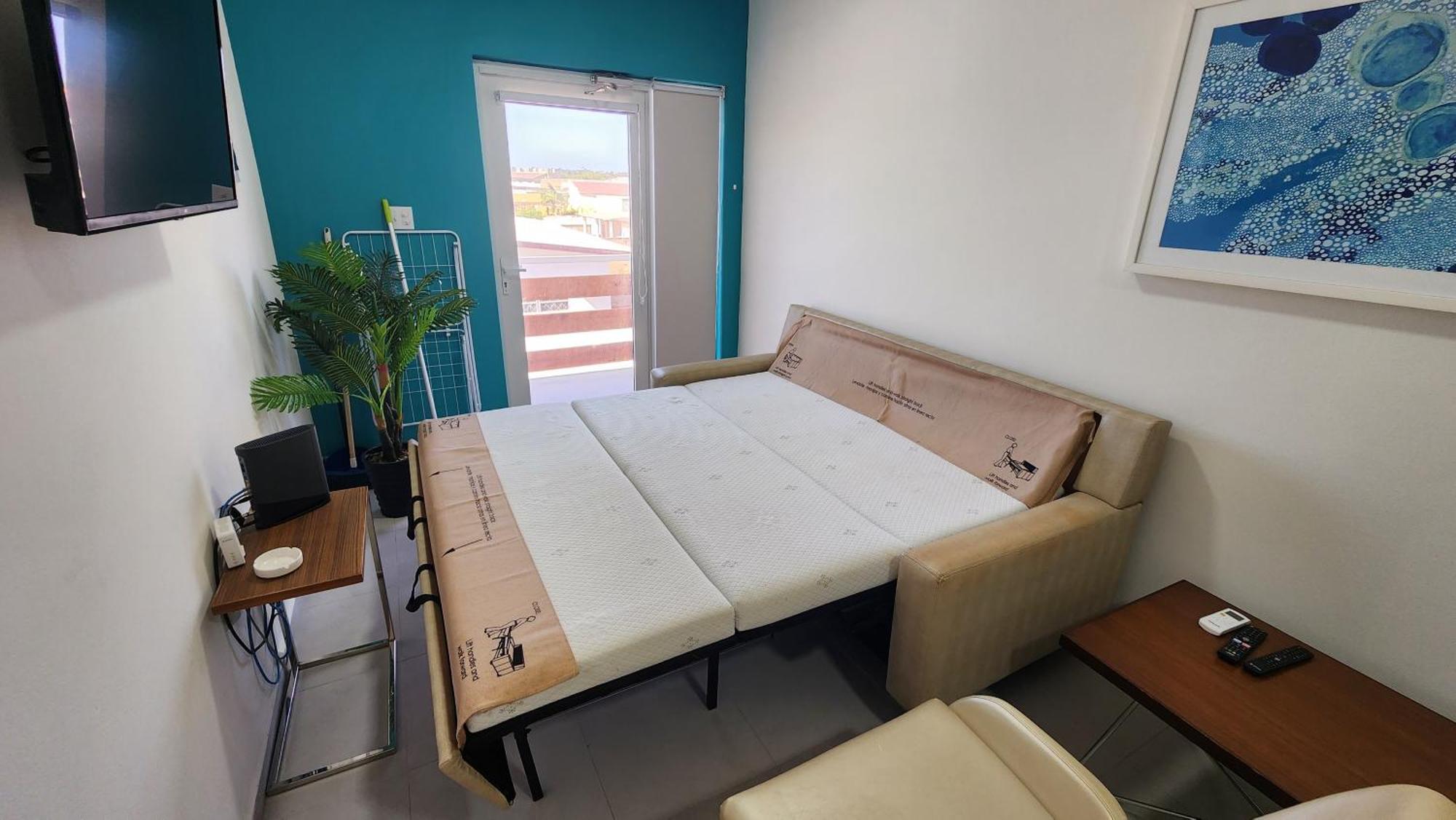 Ocean Breeze Apartments In Aruba Oranjestad Luaran gambar