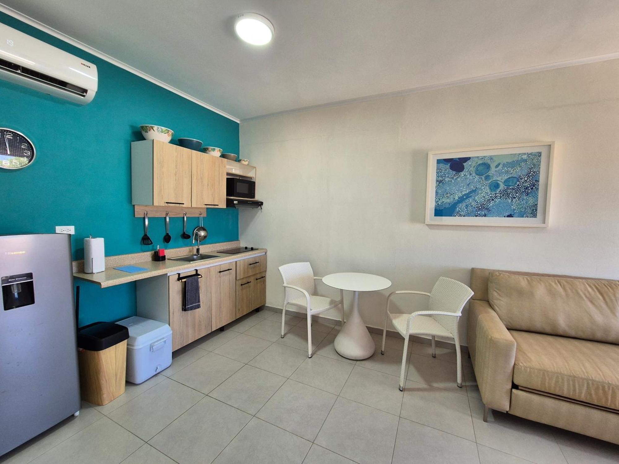 Ocean Breeze Apartments In Aruba Oranjestad Luaran gambar