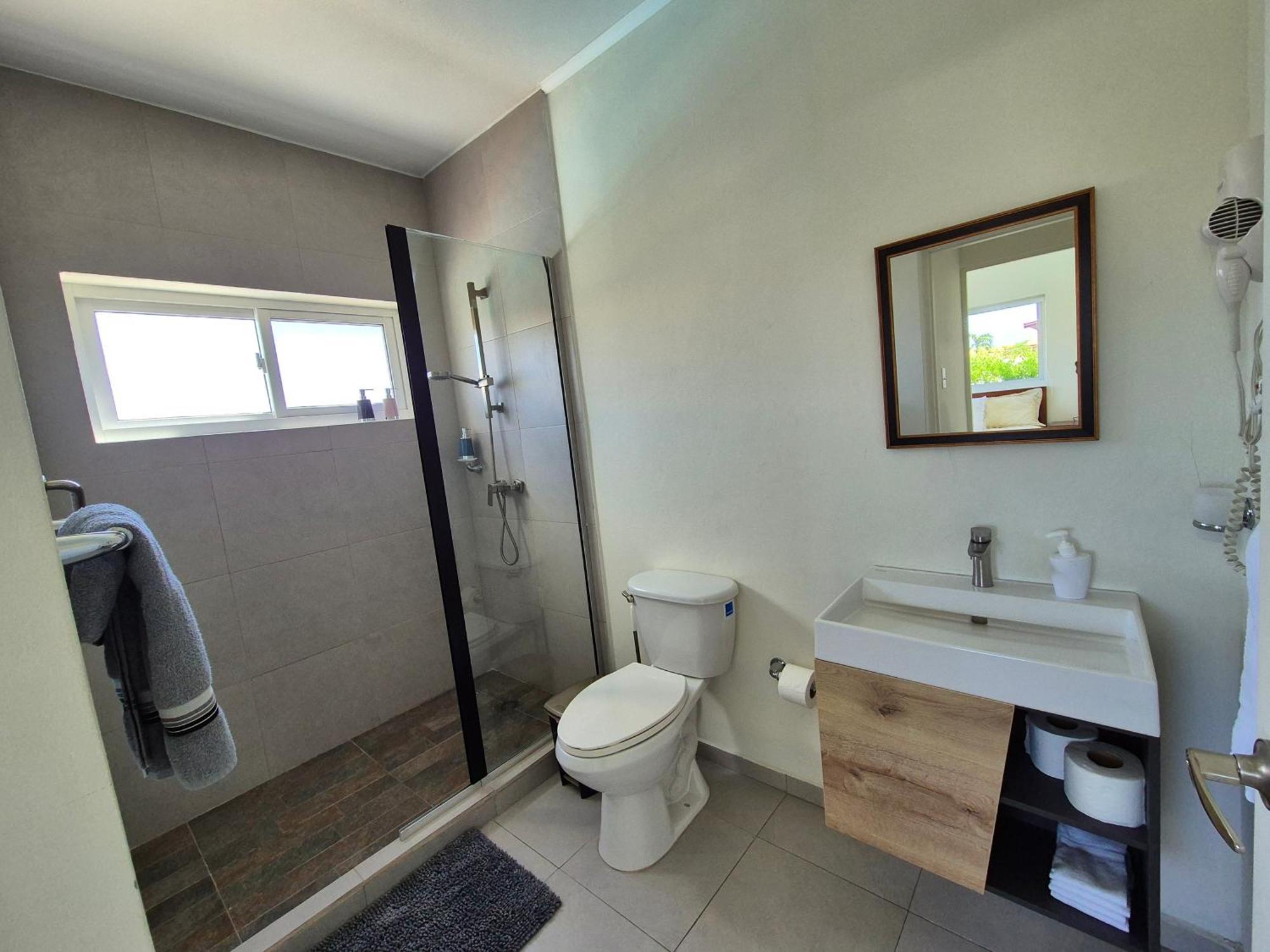 Ocean Breeze Apartments In Aruba Oranjestad Luaran gambar